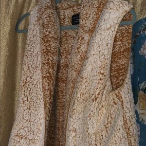 Love tree Sherpa vest